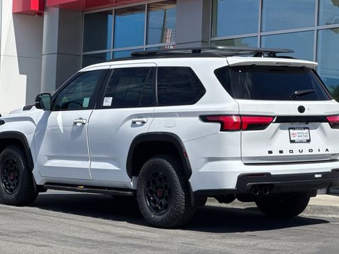 Used 2026 Toyota Sequoia TRD Pro AWD/4WD image 7