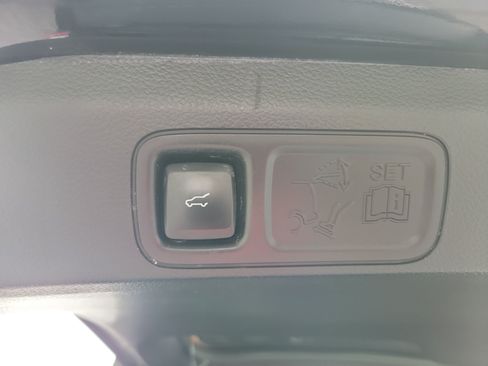 Used 2018 Ford Expedition Platinum RWD image 15