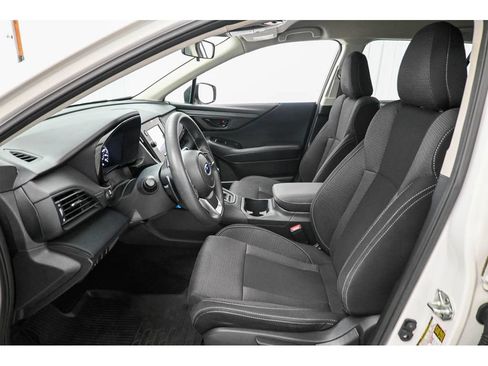 Used 2024 Subaru Outback AWD/4WD image 12