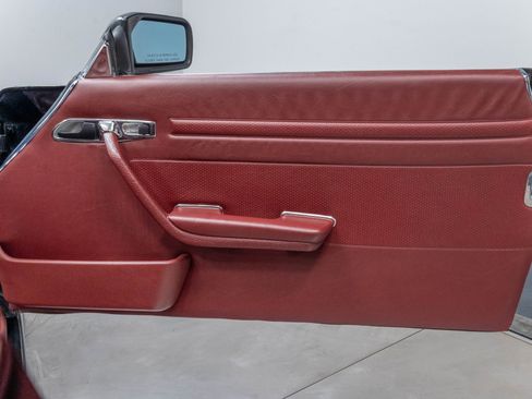 Used 1989 Mercedes-Benz 560 SL image 21