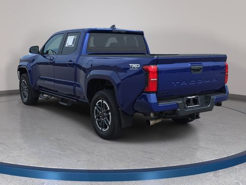 Used 2024 Toyota Tacoma TRD Sport image 7