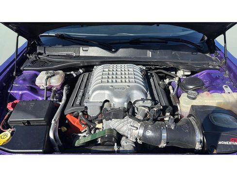 Used 2016 Dodge Challenger SRT Hellcat RWD image 15