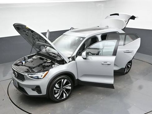 Used 2024 Volvo XC40 B5 Plus w/ Climate Package AWD/4WD image 52