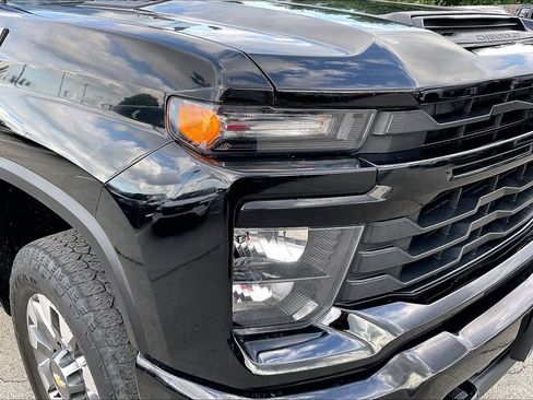Used 2024 Chevrolet Silverado 2500 Custom w/ Custom Value Package AWD/4WD image 40