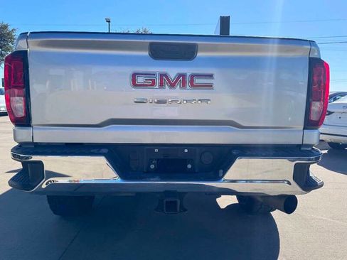 Used 2022 GMC Sierra 2500 Pro w/ Convenience Package image 5