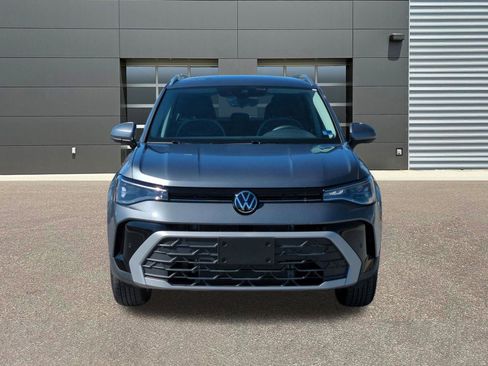 New 2026 Volkswagen Taos SE AWD/4WD image 2