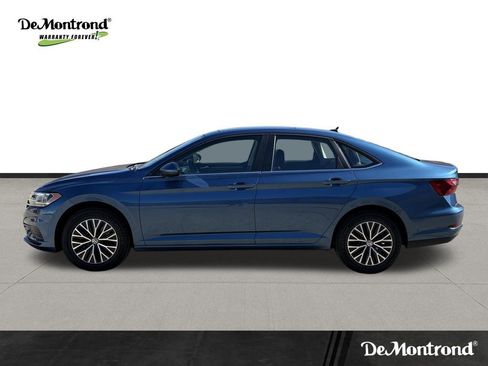 Used 2020 Volkswagen Jetta SE w/ SE Cold Weather Package image 8