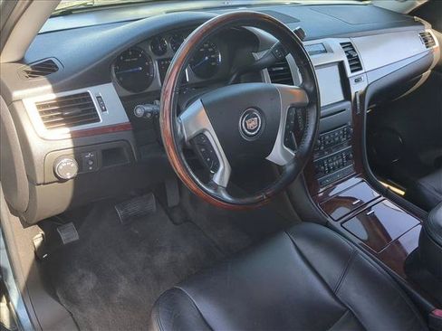 Used 2008 Cadillac Escalade AWD image 10