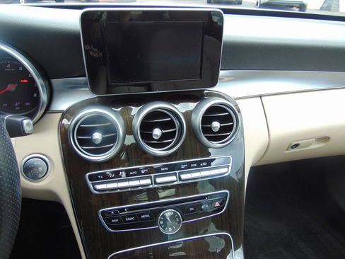 Used 2016 Mercedes-Benz C 300 4MATIC Sedan image 19