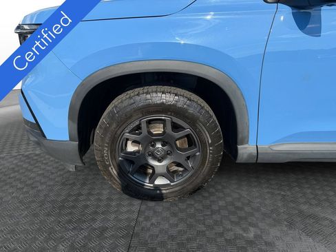 Used 2023 Honda Pilot TrailSport image 14