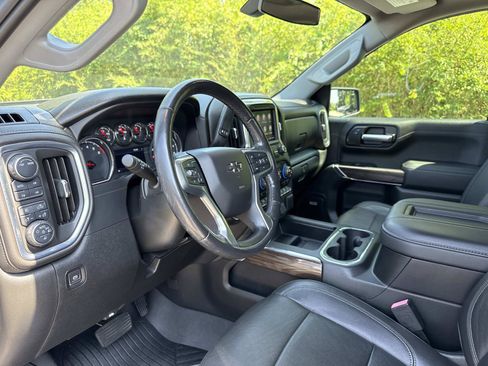 Used 2020 Chevrolet Silverado 1500 LT Trail Boss AWD/4WD image 21