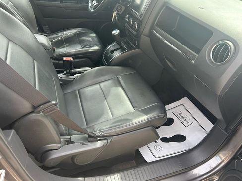 Used 2014 Jeep Patriot High Altitude FWD image 12