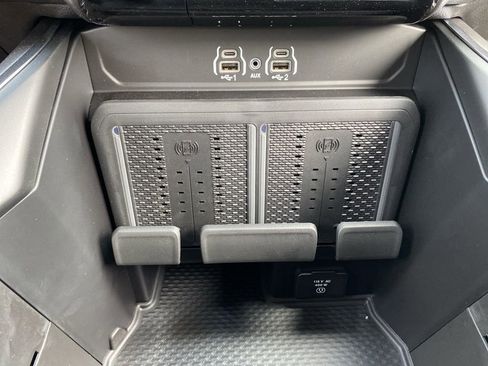 New 2025 RAM 2500 Laramie image 37