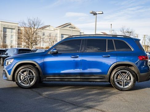 Used 2021 Mercedes-Benz GLB 250 4MATIC image 4
