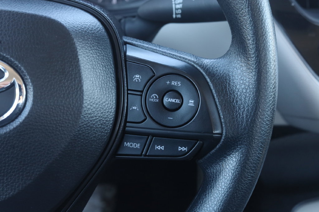 Used 2024 Toyota Corolla LE FWD image 8
