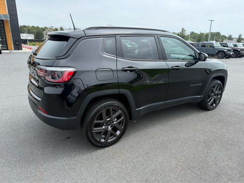 Used 2026 Jeep Compass Limited AWD/4WD image 10