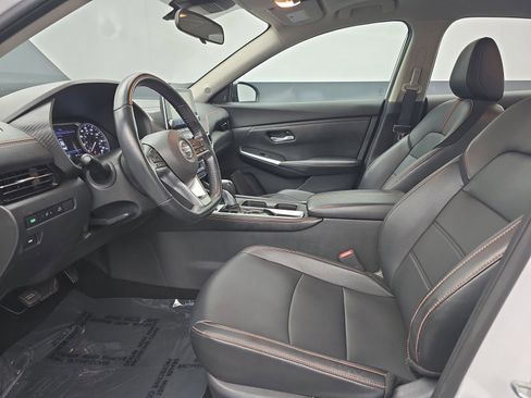 Used 2023 Nissan Sentra SR w/ SR Premium Package FWD image 17