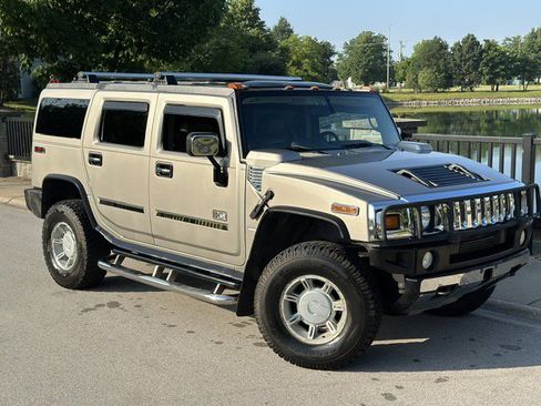 Used 2003 HUMMER H2 Luxury w/ Preferred Equipment Group image 37