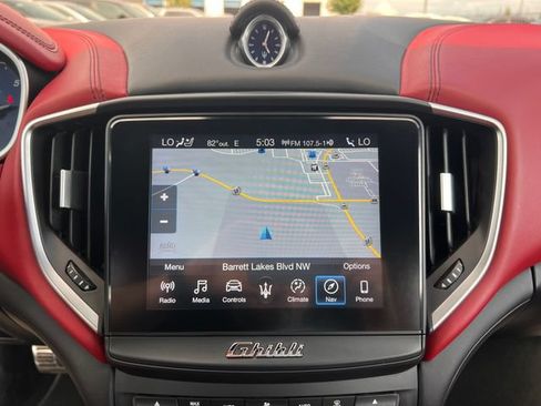 Used 2019 Maserati Ghibli GranSport RWD image 23