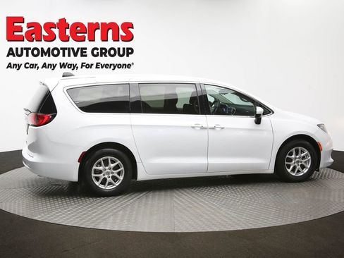 Used 2023 Chrysler Voyager LX FWD image 43