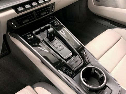 New 2026 Porsche 911 Carrera 4S AWD/4WD image 16
