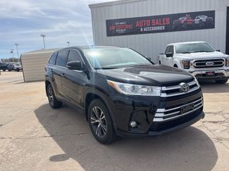 Used 2019 Toyota Highlander Plus video 1