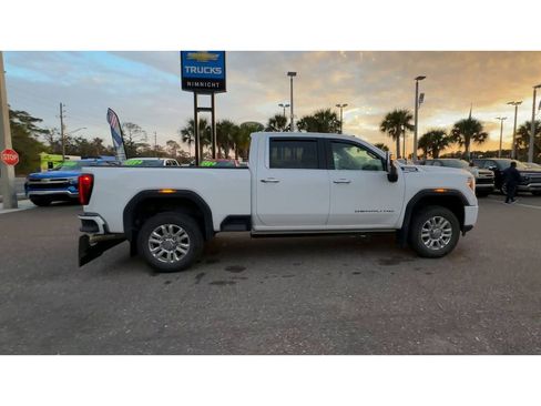 Used 2022 GMC Sierra 3500 Denali image 9