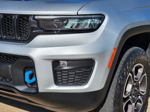 Used 2023 Jeep Grand Cherokee Trailhawk w/ Luxury Tech Group III AWD/4WD image 10