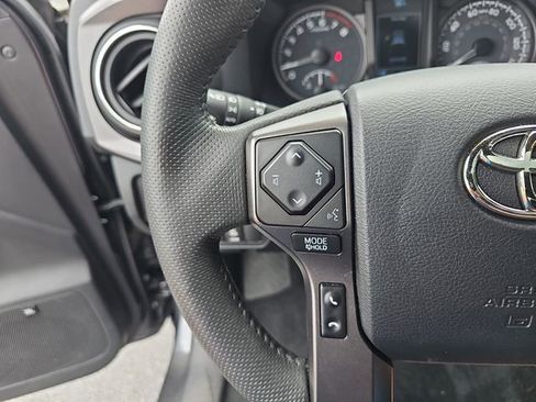 Used 2023 Toyota Tacoma TRD Sport w/ TRD Premium Sport Package AWD/4WD image 17
