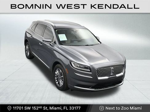 Used 2023 Lincoln Nautilus AWD w/ Premium Package image 18