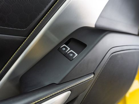 Used 2018 Chevrolet Corvette Z06 RWD image 82