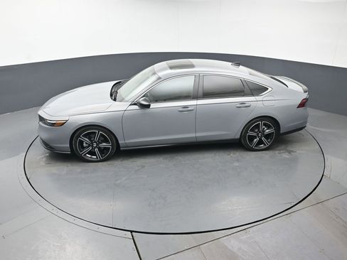 Used 2024 Honda Accord Sport image 33