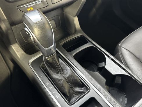 Used 2018 Ford Escape SEL image 21