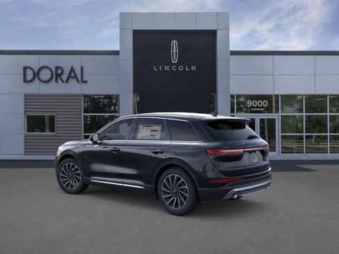 New 2025 Lincoln Corsair Reserve image 4