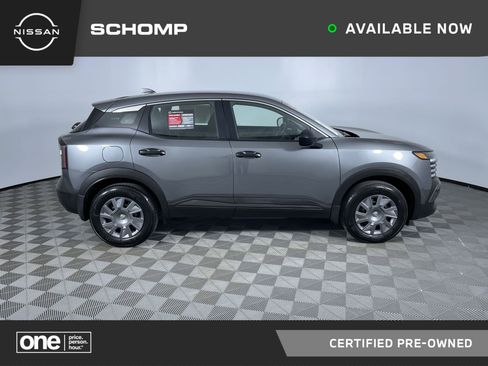 Certified 2025 Nissan Kicks S image 1