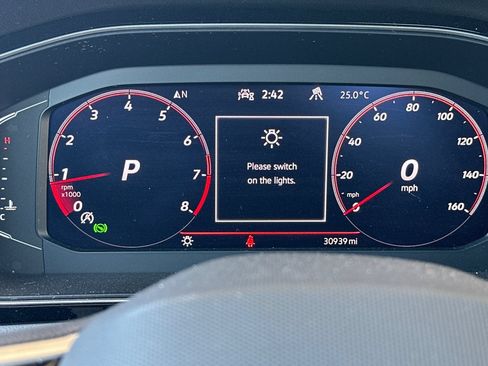 Used 2025 Volkswagen Jetta GLI Autobahn FWD image 32
