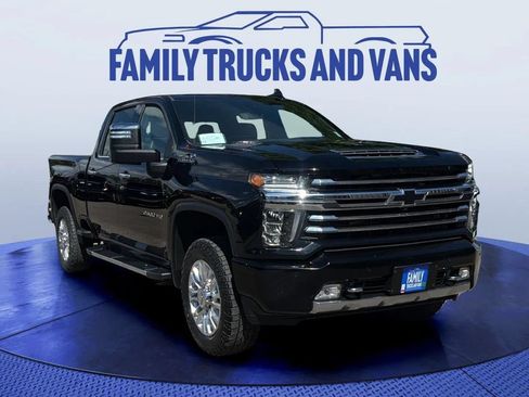 Used 2020 Chevrolet Silverado 2500 High Country w/ Technology Package AWD/4WD image 7