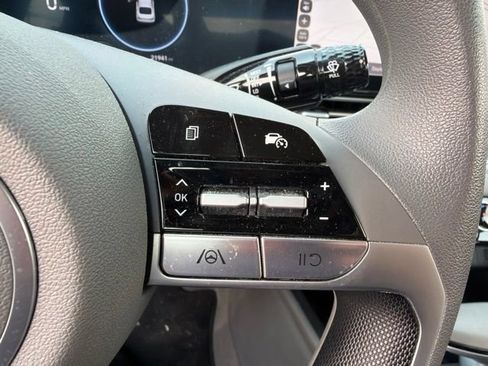 Used 2024 Hyundai Elantra SEL FWD image 26