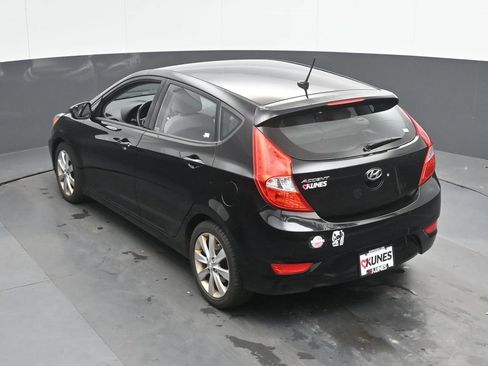 Used 2014 Hyundai Accent SE FWD image 35