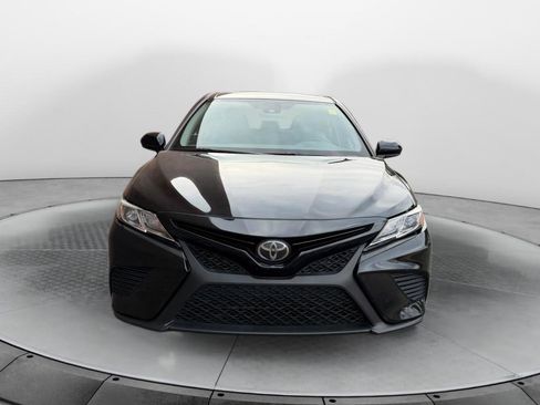 Used 2019 Toyota Camry SE image 8