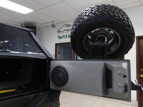 Used 2012 Jeep Wrangler Unlimited Sport image 77