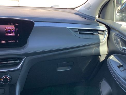 Used 2025 Buick Encore GX Preferred image 34