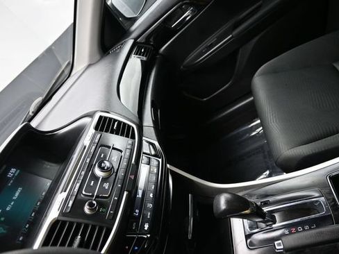 Used 2016 Honda Accord LX image 15