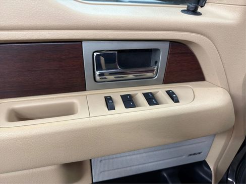 Used 2014 Ford F150 King Ranch w/ King Ranch Luxury Package AWD/4WD image 18