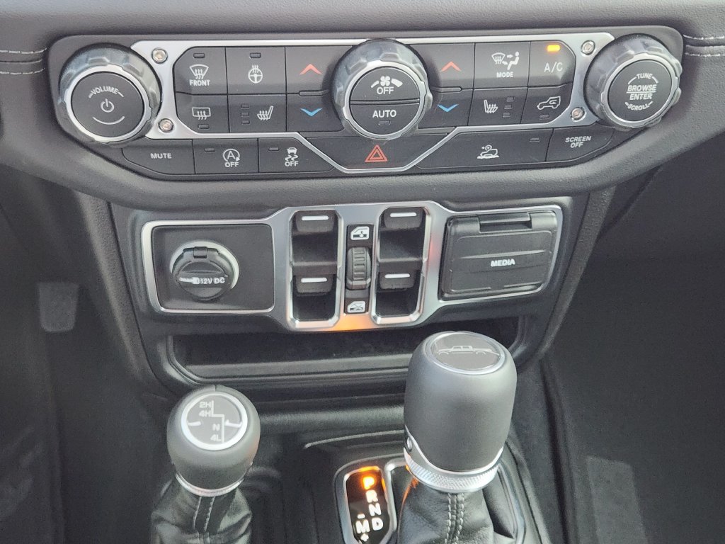 New 2026 Jeep Gladiator Mojave AWD/4WD image 15