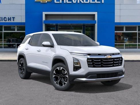New 2026 Chevrolet Equinox LT w/ Convenience Package II AWD/4WD image 7