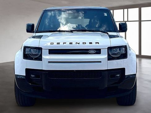 Certified 2025 Land Rover Defender 130 X-Dynamic SE AWD/4WD image 3