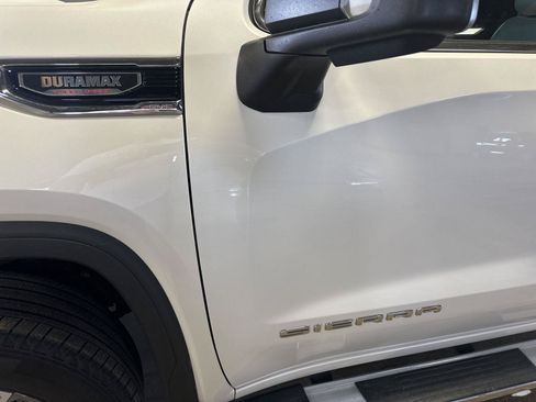 Used 2022 GMC Sierra 1500 SLT w/ Max Trailering Package AWD/4WD image 9