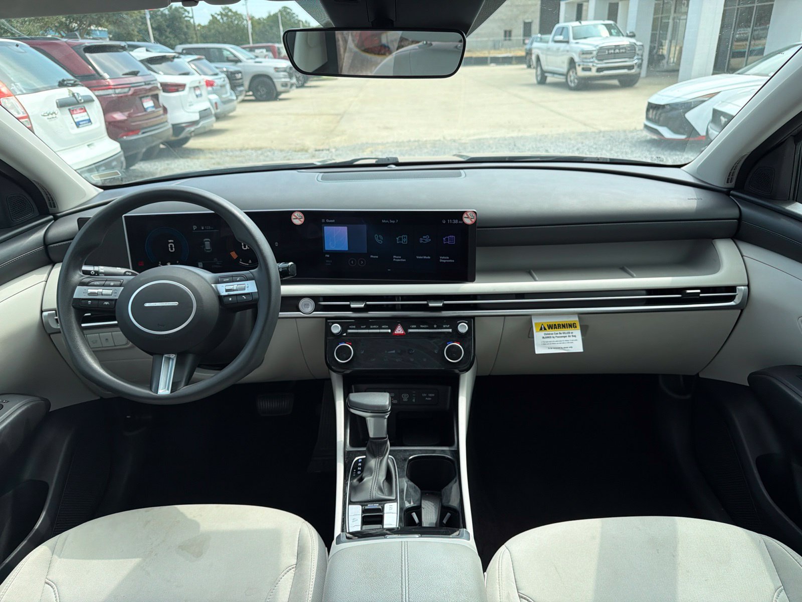 Used 2025 Hyundai Tucson SEL FWD image 9