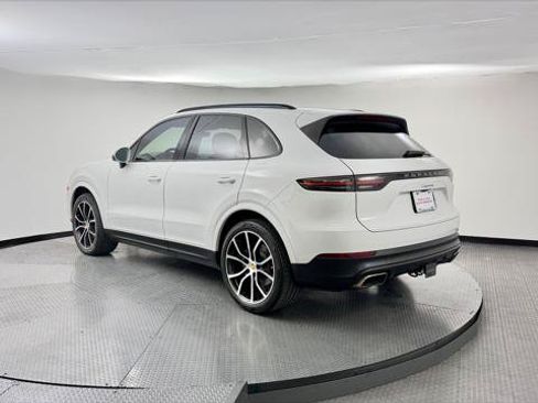 Used 2019 Porsche Cayenne AWD/4WD image 6